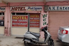Hotel Pink Square 