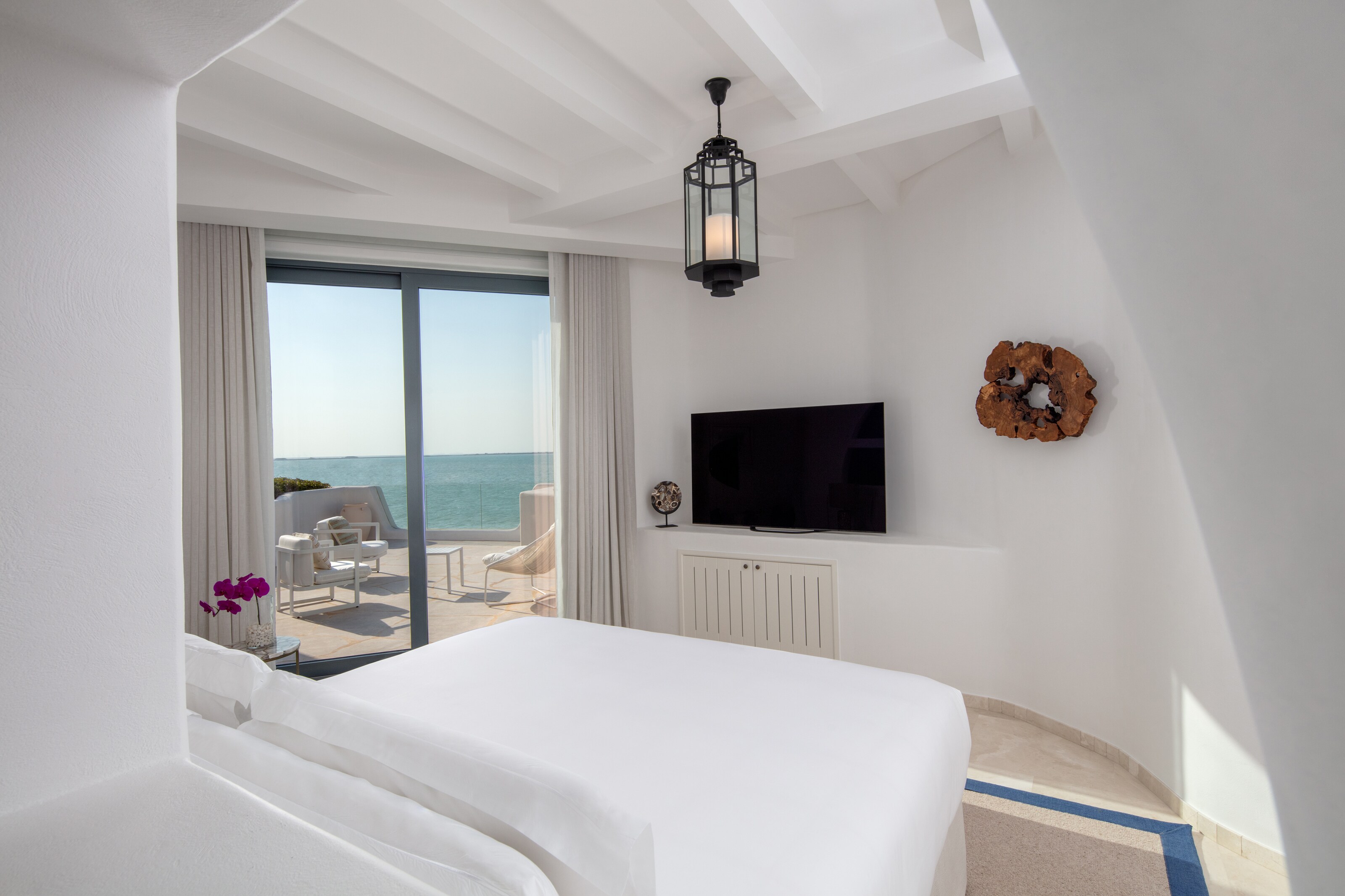 Anantara Retreat Santorini Abu Dhabi – Adults Only - Tap to explore photos