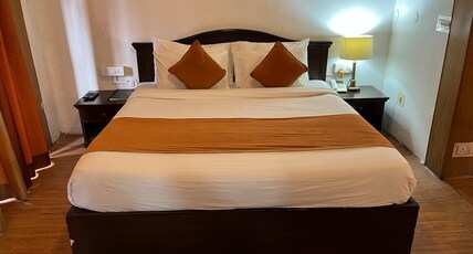 The Palace Belvedere (walkable distance from Mall Road) Room Type - Family Room