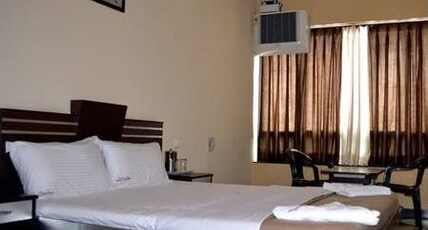 Hotel Navadeep Room Type - Deluxe Double Bedroom A/c