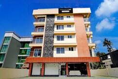 Super Townhouse Oak Cochin International Airport