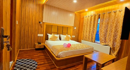 Heaven Heights Room Type - Deluxe Room Heaven Heights Room Type - Deluxe Room