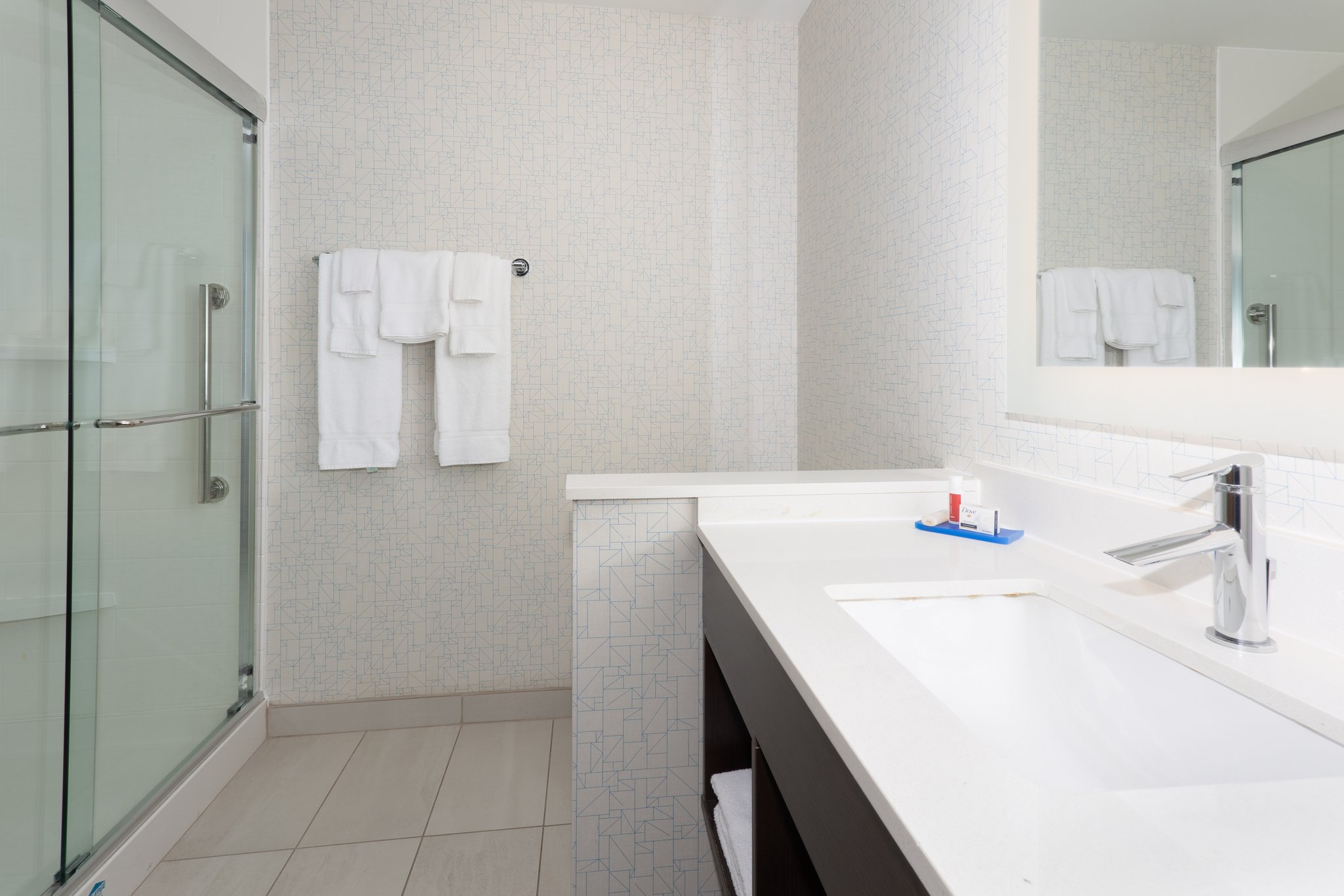 Holiday Inn Express & Suites FIRESTONE - LONGMONT - Tap to explore photos