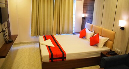 Park Point Room Type - AC Deluxe Room