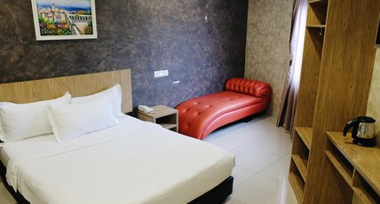 Era Plus Hotel Room Type - Deluxe Premium Room