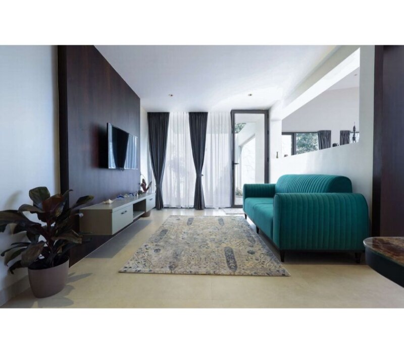 Zim's Luxor Villas - Tap to explore photos