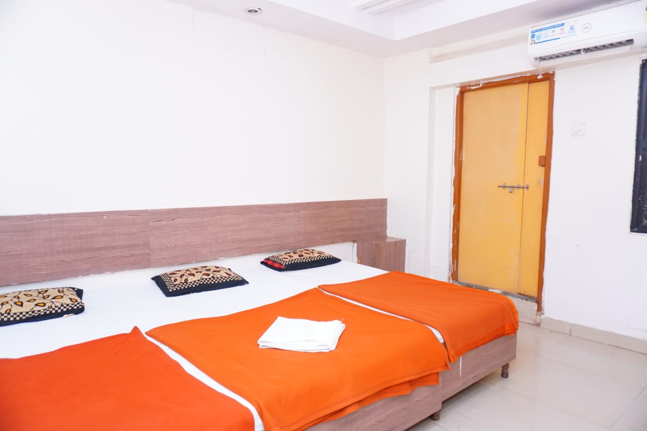 Hotel Sai Vitthala, Shirdi - Tap to explore photos