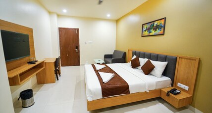 Hotel Shringar Palace Room Type - Premium AC Suite Room