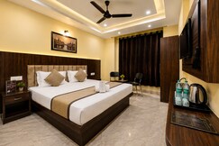 Address of Hotel Silver Street 2 Mins Walk From New Delhi Railway station