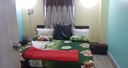 A INDIA GUEST HOUSE Room Type - Non-AC Deluxe