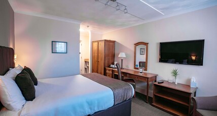 Best Western Manor Hotel Room Type - 1 Double Bed, Non-Smoking, Standard Room