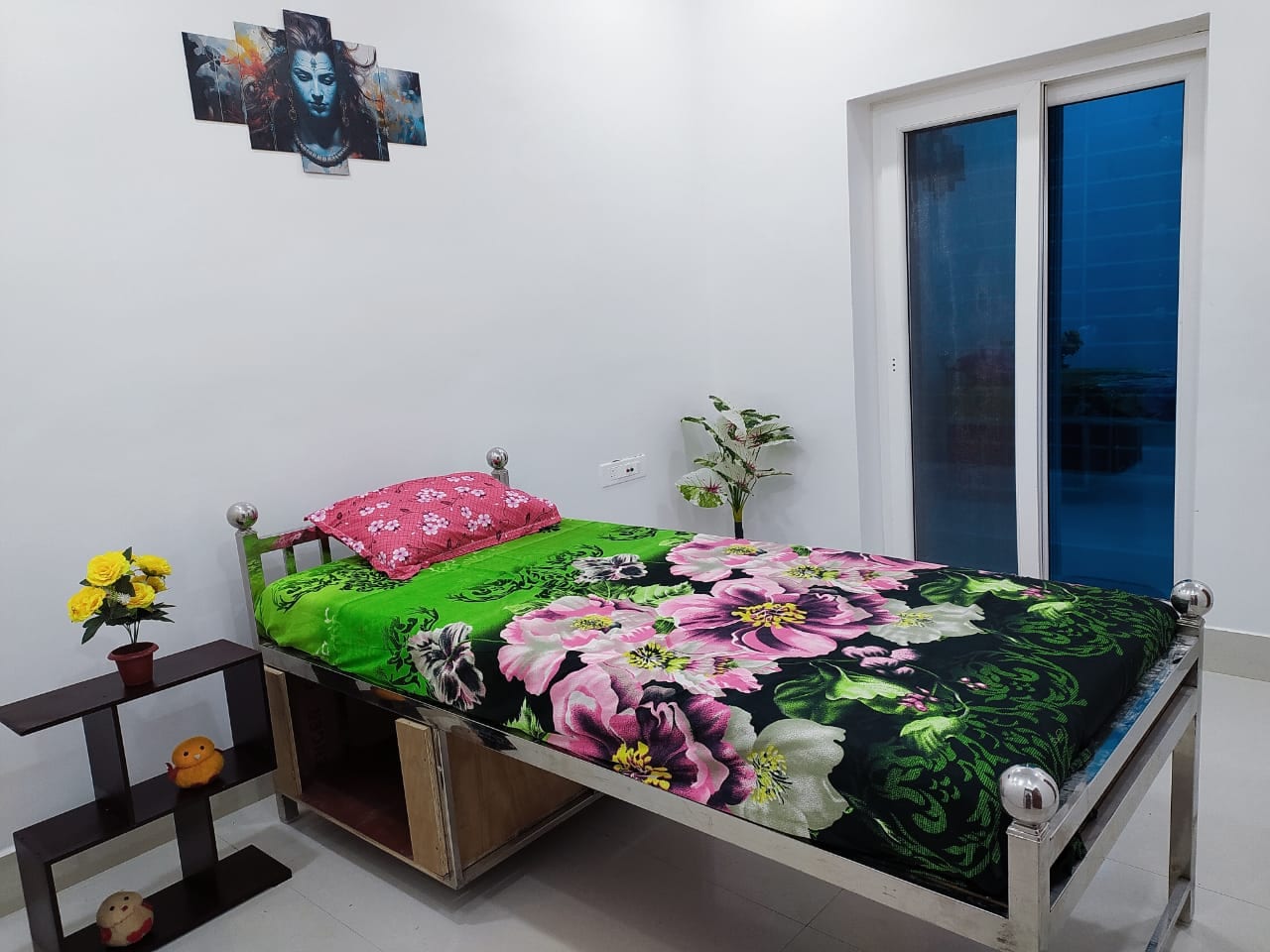 Anand Bhavan 3 BHK Entire - Tap to explore photos