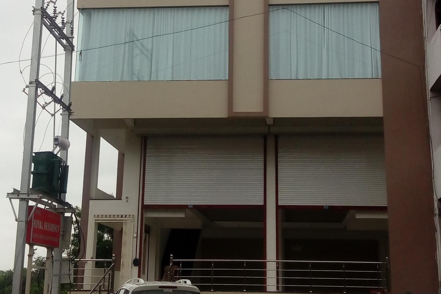 Hotel Royal Residency - Tap to explore photos