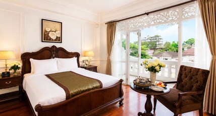 Dhavara Boutique Hotel Room Type - Colonial Deluxe Room with Balcony
