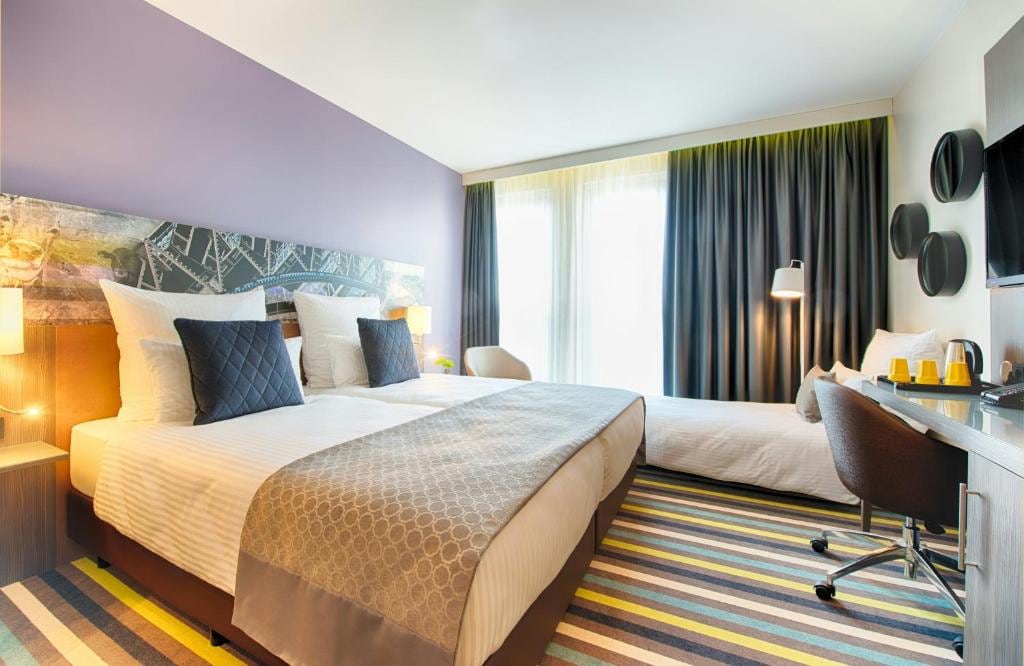 Leonardo Hotel Munich City East - Tap to explore photos