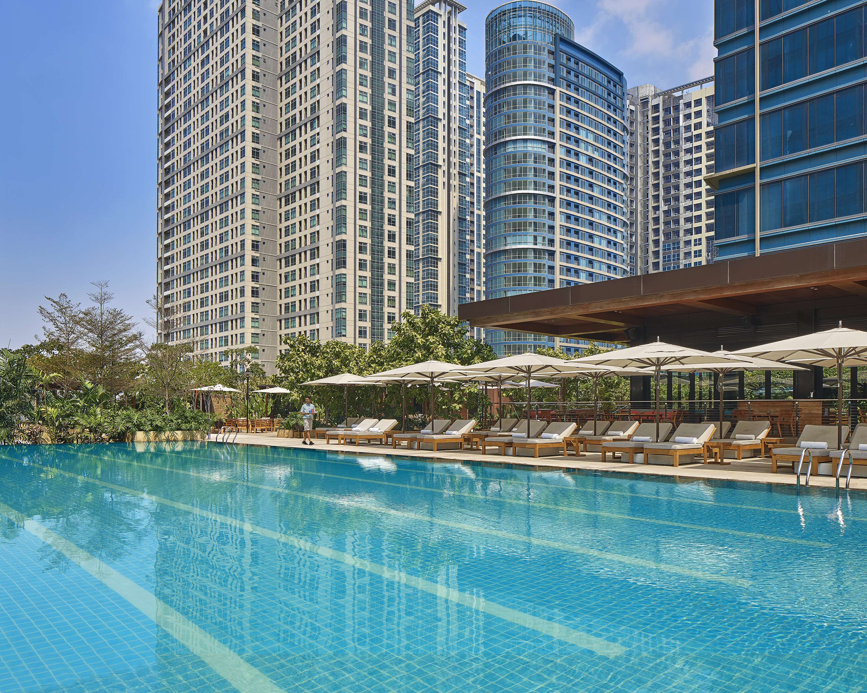 Grand Hyatt Manila - Tap to explore photos