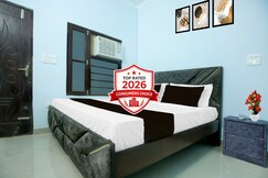 Super Collection O by OYO Nayagaon Vikas Nagar