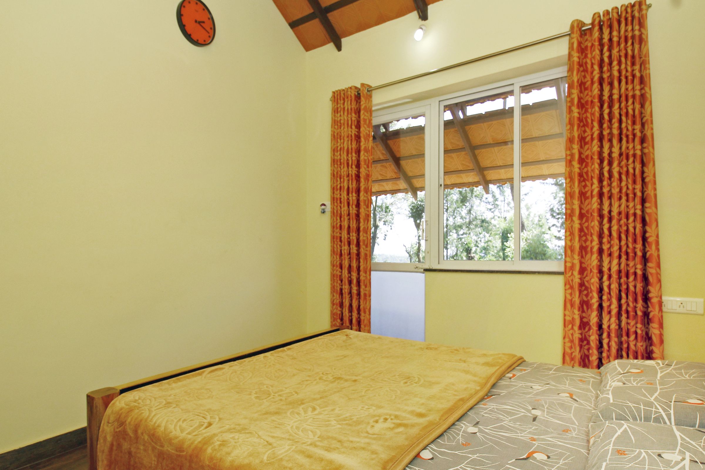 Foothill Homestay | Rooms & Caretaker - Tap to explore photos