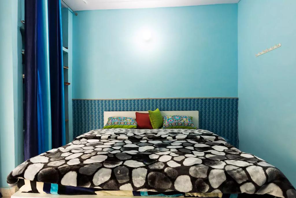 Hiatus Door (Homestay) - Tap to explore photos