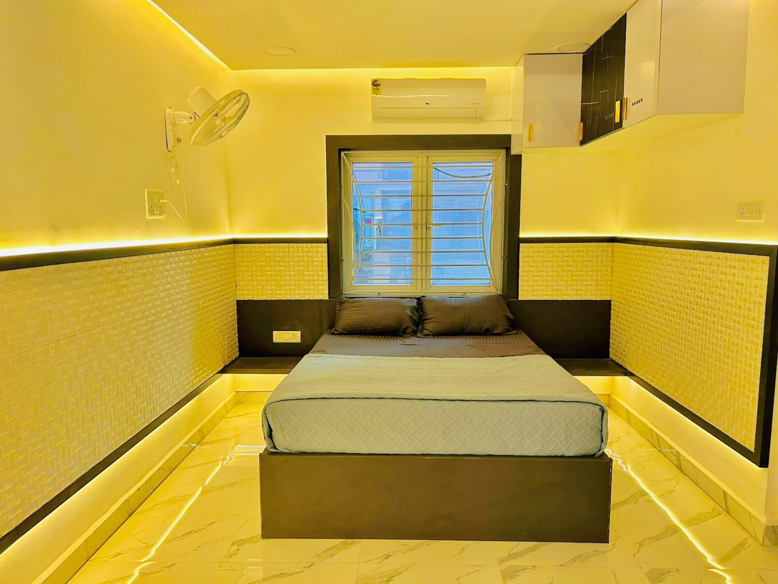 Pearl Stay - 2BHK Luxury Home In T Nagar - Tap to explore photos
