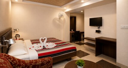 Usha Ascot Room Type - Deluxe Backside No View