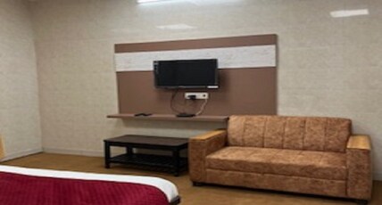 HOTEL SURYA INN Room Type - Deluxe Room