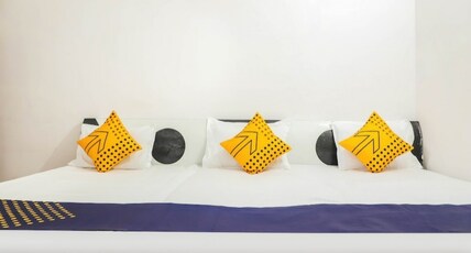 Hotel Soni Room Type - Master room and 3 bedroom AC room