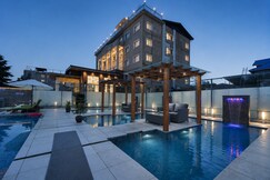 The Platinum Grand Mamta (Nearby Dal Lake)