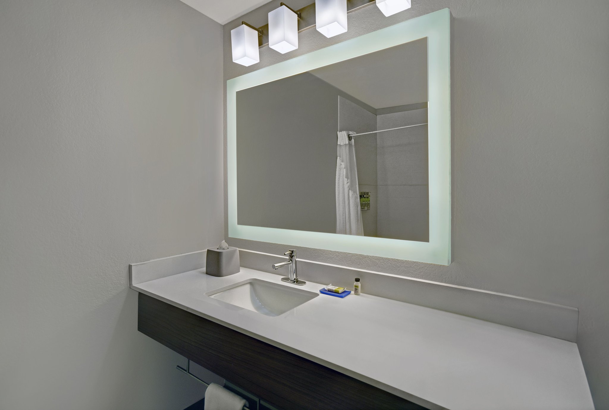 Holiday Inn Express Adrian, an IHG Hotel - Tap to explore photos