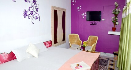 Hotel Amardeep Palace Room Type - Deluxe Ac Double Bed Room