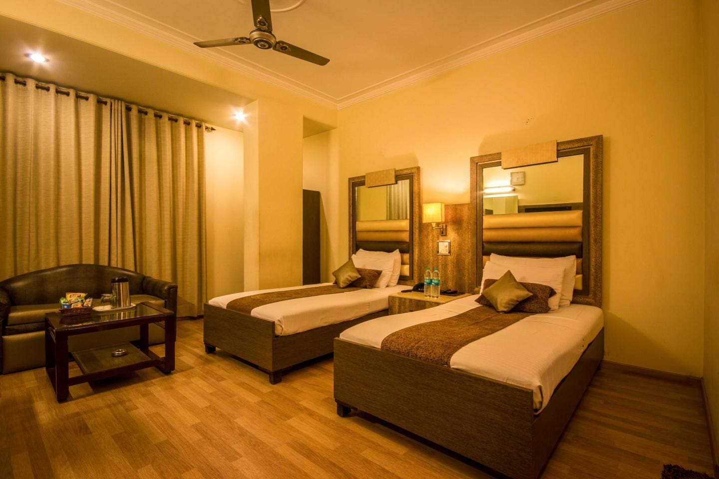 The Suncourt Hotel Yatri - Tap to explore photos