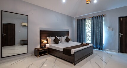 Valley By Grassfield Room Type - French Premium with Hill view