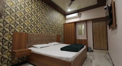 HOTEL HARSIDDHI RESTAURANT Room Type - Standard Ac room