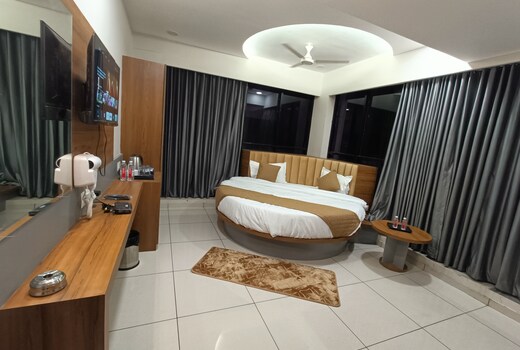 Hotel Asiana Inn