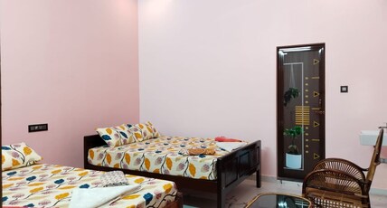 V L S HOLIDAY HOME Room Type - Suite Room Non AC