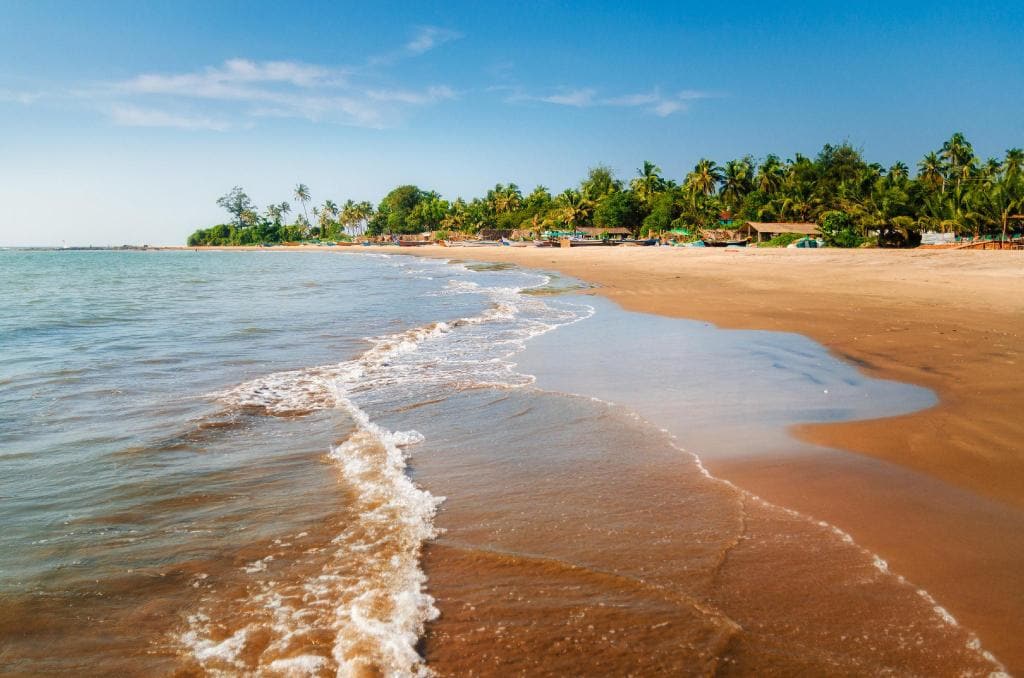 Roseal Guest House,Baga Beach - Tap to explore photos