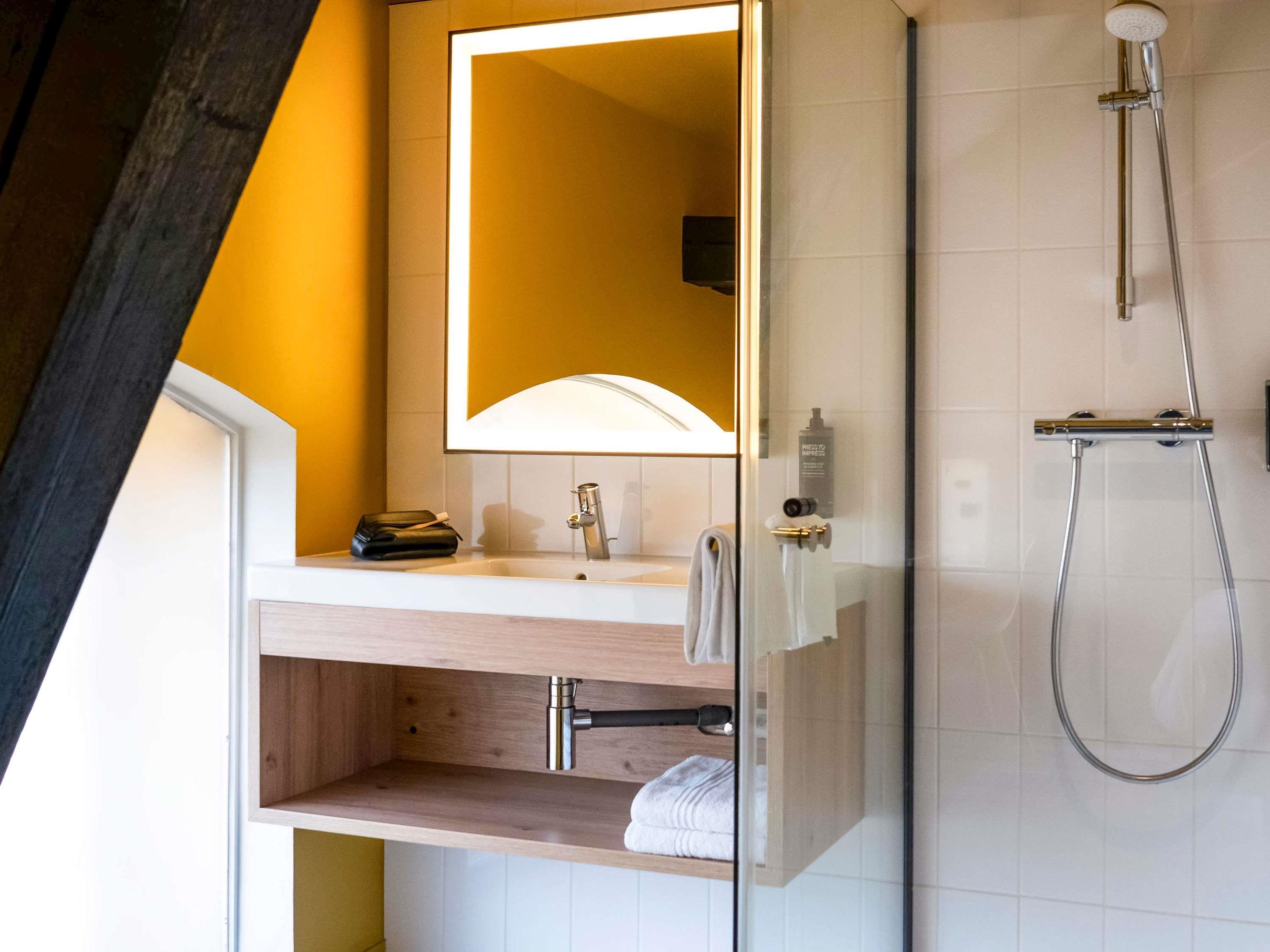ibis Styles Colmar Centre - Tap to explore photos