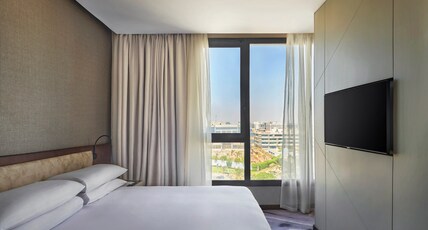Crowne Plaza - West Cairo Arkan, an IHG Hotel Room Type - 1 King Junior Suite Club Floor Access