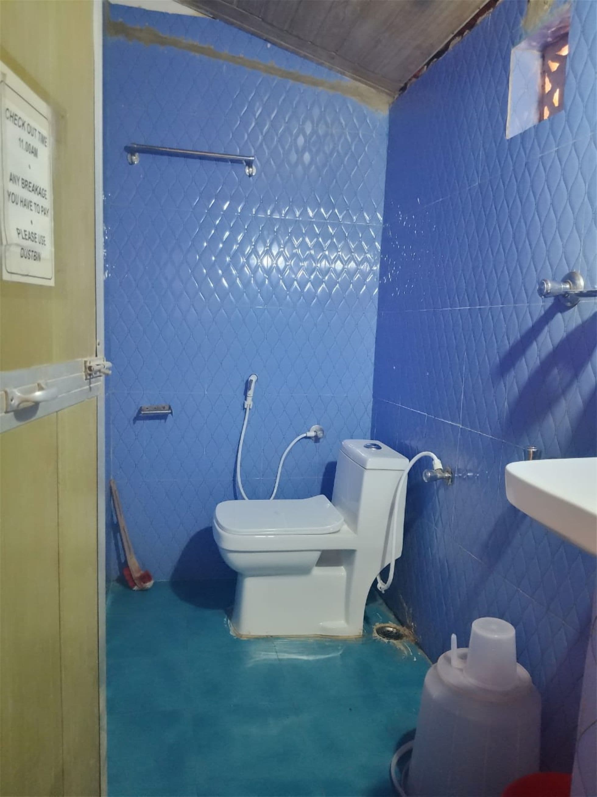 Honey Guest House Arambol - Tap to explore photos
