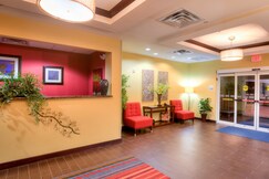 Holiday Inn Express Hotel and Suites Elk City