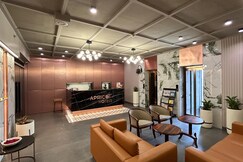 Apricot Hotel Motera