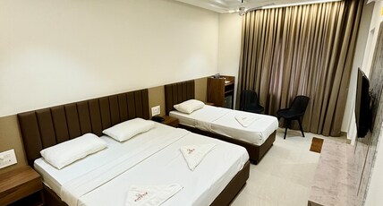 Hotel Citywalk Residency Room Type - PREMIUM TRIPLE ROOM