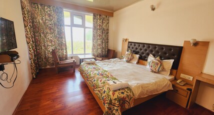 Hotel Nehrus Room Type - Deluxe Lake View Room (Hot + Cold AC)