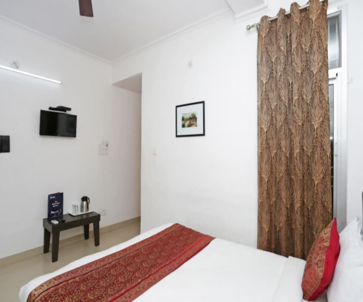 Hotel Shyamal - Tap to explore photos