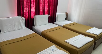 B SIX HOTEL Room Type - Standard Six Occupancy Room