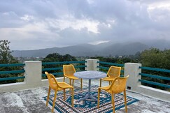 Corbett Baromasaa Homestay