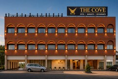 Hotel The Cove