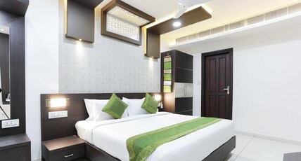 Hotel Aramana Airport Road Room Type - EXECUTIVE  AC ROOM