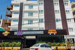 Hotel Minerva Grand