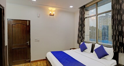 Hotel Grand Tushar @ Ghaziabad Railway Station Room Type - STANDARD NON AC